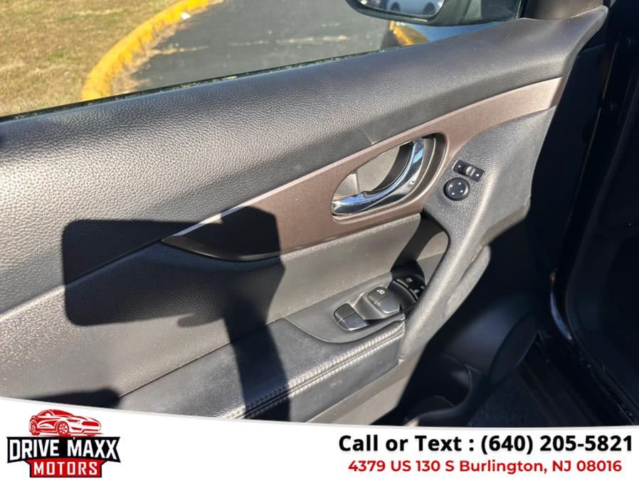 2014 Nissan Rogue AWD 4dr SV, available for sale in Burlington, New Jersey | Drive Maxx Motors. Burlington, New Jersey 2014 Nissan Rogue AWD 4dr SV, available for sale in Burlington, New Jersey | Drive Maxx Motors. Burlington, New Jersey