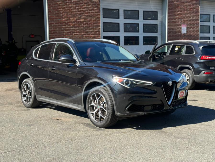 2019 Alfa Romeo Stelvio Ti Sport photo 3