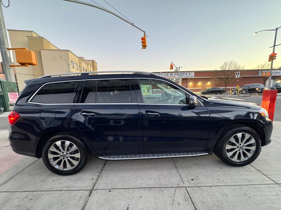 2019 Mercedes Benz GLS 450 4MATIC photo 4