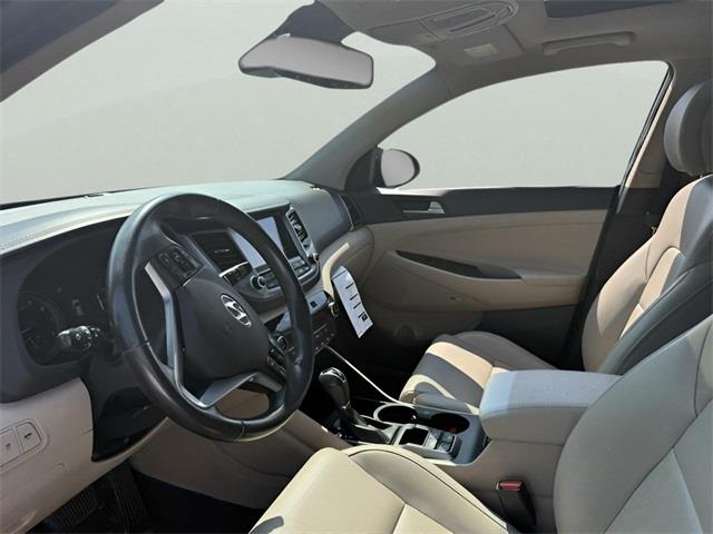2017 Hyundai Tucson Limited, available for sale in Stratford, Connecticut | Wiz Leasing Inc. Stratford, Connecticut 2017 Hyundai Tucson Limited, available for sale in Stratford, Connecticut | Wiz Leasing Inc. Stratford, Connecticut