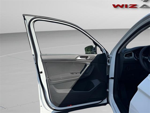 2020 Volkswagen Tiguan 2.0T S, available for sale in Stratford, Connecticut | Wiz Leasing Inc. Stratford, Connecticut 2020 Volkswagen Tiguan 2.0T S, available for sale in Stratford, Connecticut | Wiz Leasing Inc. Stratford, Connecticut