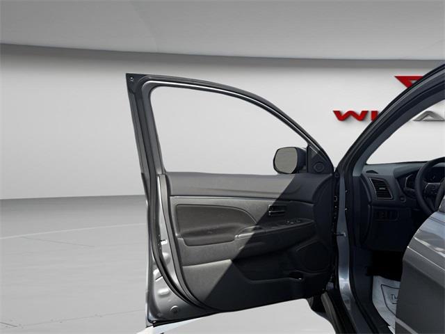 2024 Mitsubishi Outlander Sport 2.0 LE, available for sale in Stratford, Connecticut | Wiz Leasing Inc. Stratford, Connecticut 2024 Mitsubishi Outlander Sport 2.0 LE, available for sale in Stratford, Connecticut | Wiz Leasing Inc. Stratford, Connecticut