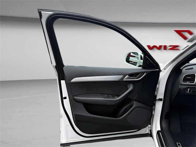 2018 Audi Q3 2.0T Premium Plus, available for sale in Stratford, Connecticut | Wiz Leasing Inc. Stratford, Connecticut 2018 Audi Q3 2.0T Premium Plus, available for sale in Stratford, Connecticut | Wiz Leasing Inc. Stratford, Connecticut