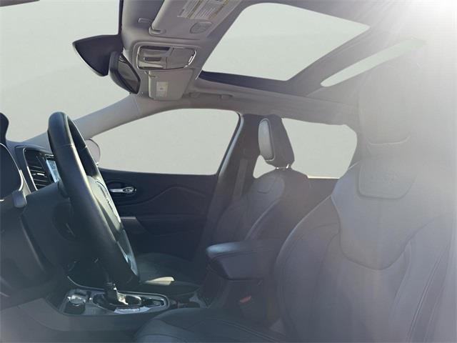 2019 Jeep Cherokee Limited, available for sale in Stratford, Connecticut | Wiz Leasing Inc. Stratford, Connecticut 2019 Jeep Cherokee Limited, available for sale in Stratford, Connecticut | Wiz Leasing Inc. Stratford, Connecticut