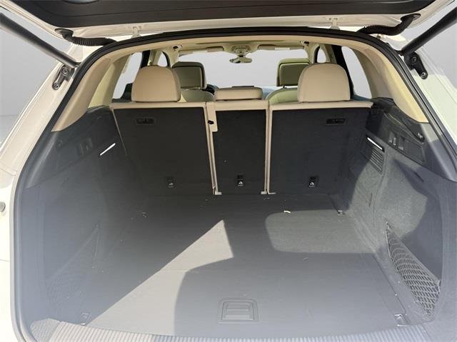 2018 Audi Q5 2.0T, available for sale in Stratford, Connecticut | Wiz Leasing Inc. Stratford, Connecticut 2018 Audi Q5 2.0T, available for sale in Stratford, Connecticut | Wiz Leasing Inc. Stratford, Connecticut