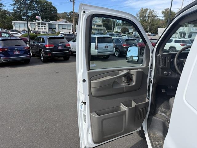 2014 Chevrolet Express 1500 Work Van, available for sale in Stratford, Connecticut | Wiz Leasing Inc. Stratford, Connecticut 2014 Chevrolet Express 1500 Work Van, available for sale in Stratford, Connecticut | Wiz Leasing Inc. Stratford, Connecticut