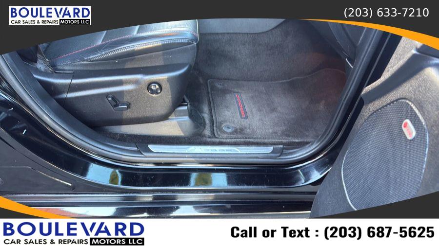 2017 Dodge Durango R/T Sport Utility 4D, available for sale in New Haven, Connecticut | Boulevard Motors LLC. New Haven, Connecticut 2017 Dodge Durango R/T Sport Utility 4D, available for sale in New Haven, Connecticut | Boulevard Motors LLC. New Haven, Connecticut