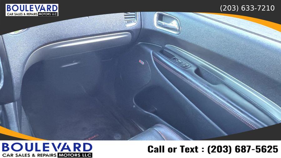 2017 Dodge Durango R/T Sport Utility 4D, available for sale in New Haven, Connecticut | Boulevard Motors LLC. New Haven, Connecticut 2017 Dodge Durango R/T Sport Utility 4D, available for sale in New Haven, Connecticut | Boulevard Motors LLC. New Haven, Connecticut