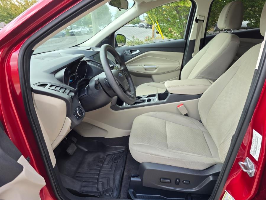 2017 Ford Escape SE 4WD, available for sale in Philadelphia, Pennsylvania | Eugen's Auto Sales & Repairs. Philadelphia, Pennsylvania 2017 Ford Escape SE 4WD, available for sale in Philadelphia, Pennsylvania | Eugen's Auto Sales & Repairs. Philadelphia, Pennsylvania