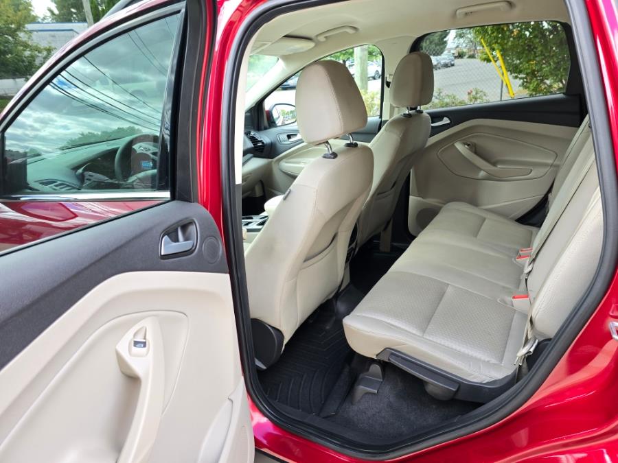2017 Ford Escape SE 4WD, available for sale in Philadelphia, Pennsylvania | Eugen's Auto Sales & Repairs. Philadelphia, Pennsylvania 2017 Ford Escape SE 4WD, available for sale in Philadelphia, Pennsylvania | Eugen's Auto Sales & Repairs. Philadelphia, Pennsylvania