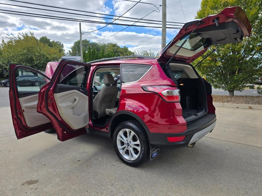 2017 Ford Escape SE 4WD, available for sale in Philadelphia, Pennsylvania | Eugen's Auto Sales & Repairs. Philadelphia, Pennsylvania 2017 Ford Escape SE 4WD, available for sale in Philadelphia, Pennsylvania | Eugen's Auto Sales & Repairs. Philadelphia, Pennsylvania