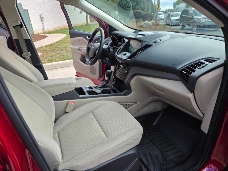 2017 Ford Escape SE 4WD, available for sale in Philadelphia, Pennsylvania | Eugen's Auto Sales & Repairs. Philadelphia, Pennsylvania 2017 Ford Escape SE 4WD, available for sale in Philadelphia, Pennsylvania | Eugen's Auto Sales & Repairs. Philadelphia, Pennsylvania