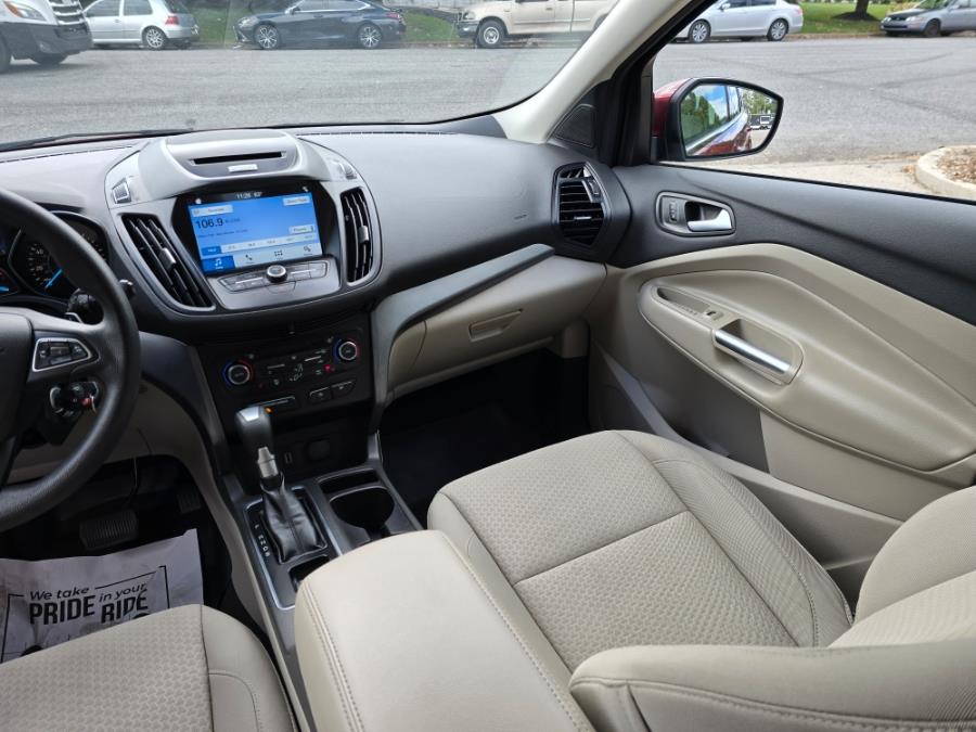 2017 Ford Escape SE 4WD, available for sale in Philadelphia, Pennsylvania | Eugen's Auto Sales & Repairs. Philadelphia, Pennsylvania 2017 Ford Escape SE 4WD, available for sale in Philadelphia, Pennsylvania | Eugen's Auto Sales & Repairs. Philadelphia, Pennsylvania