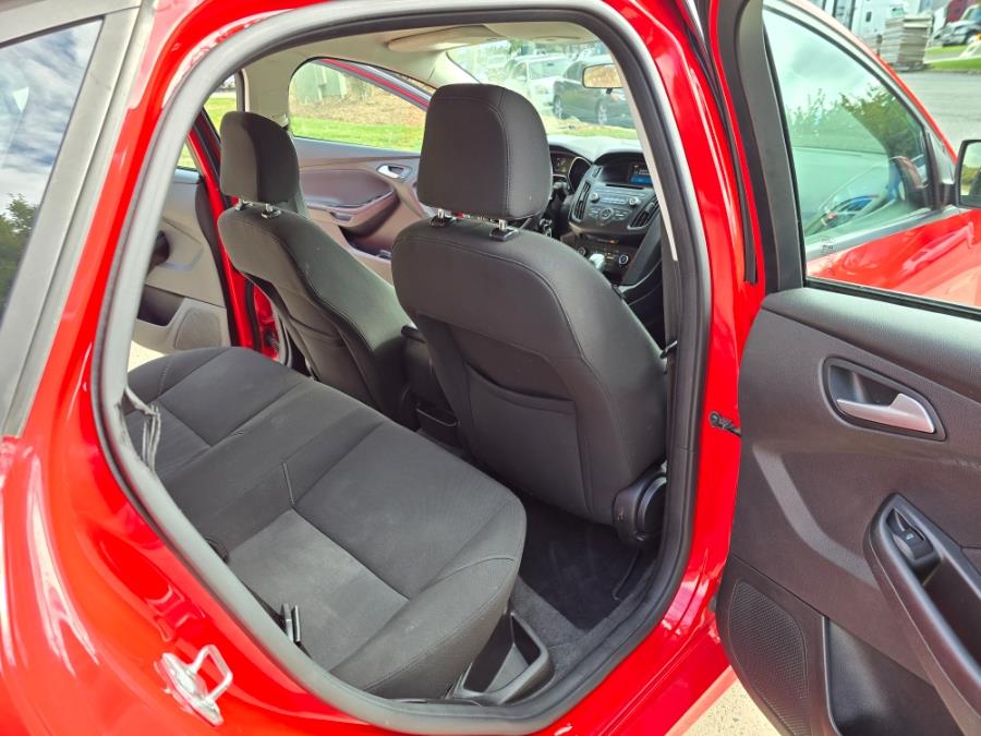 2015 Ford Focus 4dr Sdn SE, available for sale in Philadelphia, Pennsylvania | Eugen's Auto Sales & Repairs. Philadelphia, Pennsylvania 2015 Ford Focus 4dr Sdn SE, available for sale in Philadelphia, Pennsylvania | Eugen's Auto Sales & Repairs. Philadelphia, Pennsylvania