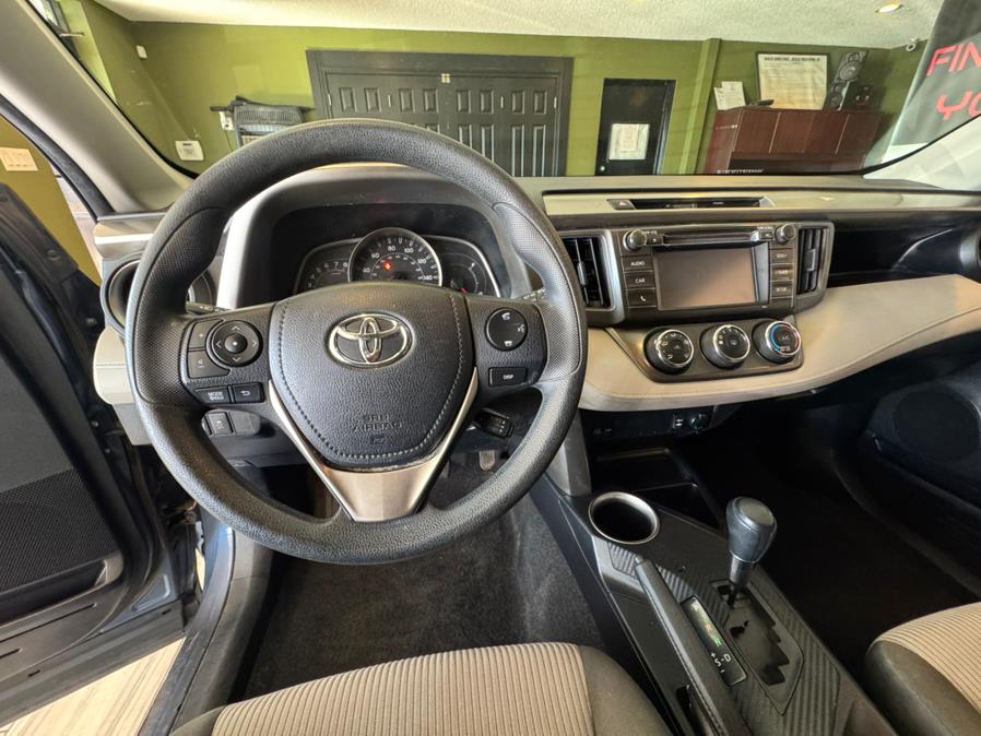 2014 Toyota RAV4 AWD 4dr LE (Natl), available for sale in West Hartford, Connecticut | AutoMax. West Hartford, Connecticut 2014 Toyota RAV4 AWD 4dr LE (Natl), available for sale in West Hartford, Connecticut | AutoMax. West Hartford, Connecticut