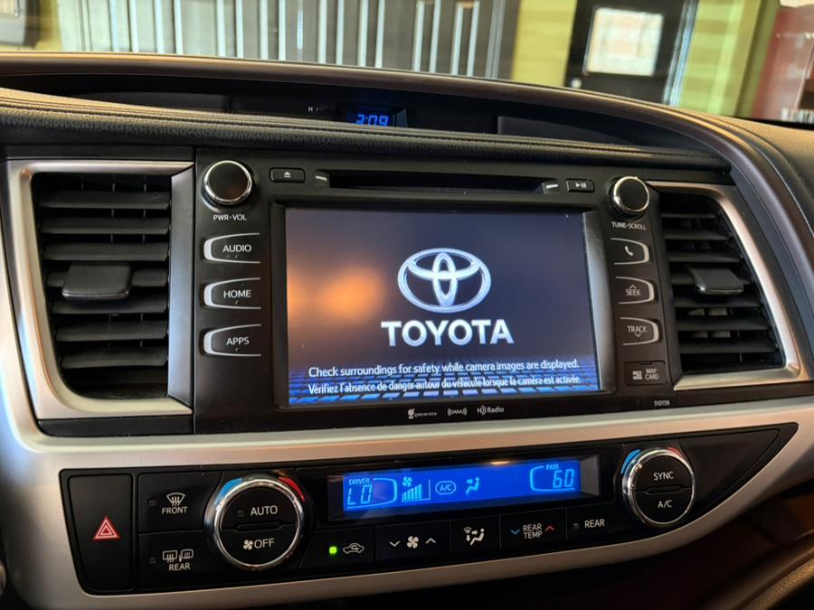 2016 Toyota Highlander AWD 4dr V6 XLE (Natl), available for sale in West Hartford, Connecticut | AutoMax. West Hartford, Connecticut 2016 Toyota Highlander AWD 4dr V6 XLE (Natl), available for sale in West Hartford, Connecticut | AutoMax. West Hartford, Connecticut