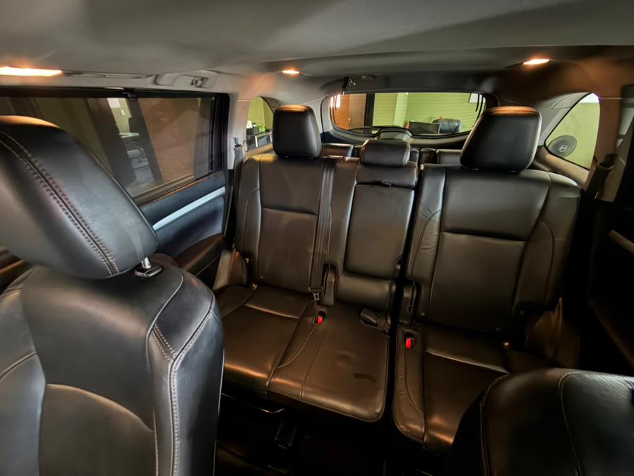 2016 Toyota Highlander AWD 4dr V6 XLE (Natl), available for sale in West Hartford, Connecticut | AutoMax. West Hartford, Connecticut 2016 Toyota Highlander AWD 4dr V6 XLE (Natl), available for sale in West Hartford, Connecticut | AutoMax. West Hartford, Connecticut