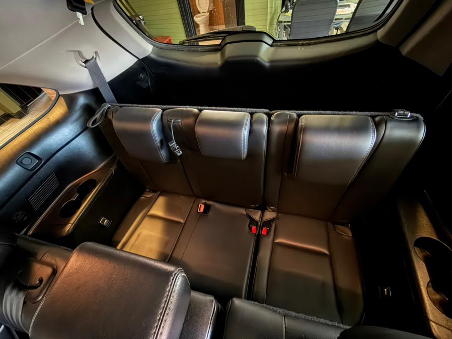 2016 Toyota Highlander AWD 4dr V6 XLE (Natl), available for sale in West Hartford, Connecticut | AutoMax. West Hartford, Connecticut 2016 Toyota Highlander AWD 4dr V6 XLE (Natl), available for sale in West Hartford, Connecticut | AutoMax. West Hartford, Connecticut