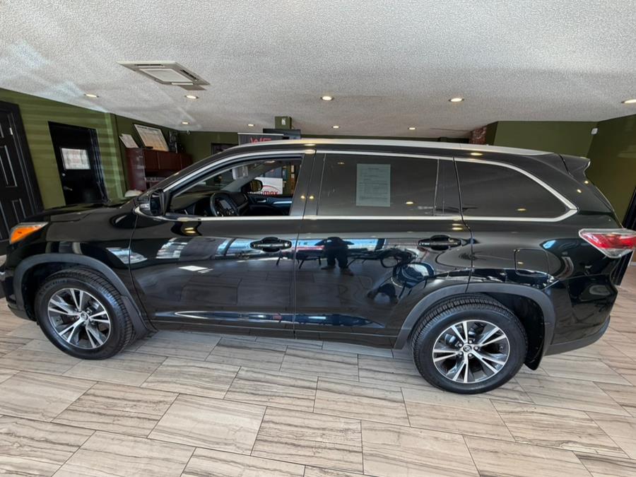 2016 Toyota Highlander AWD 4dr V6 XLE (Natl), available for sale in West Hartford, Connecticut | AutoMax. West Hartford, Connecticut 2016 Toyota Highlander AWD 4dr V6 XLE (Natl), available for sale in West Hartford, Connecticut | AutoMax. West Hartford, Connecticut