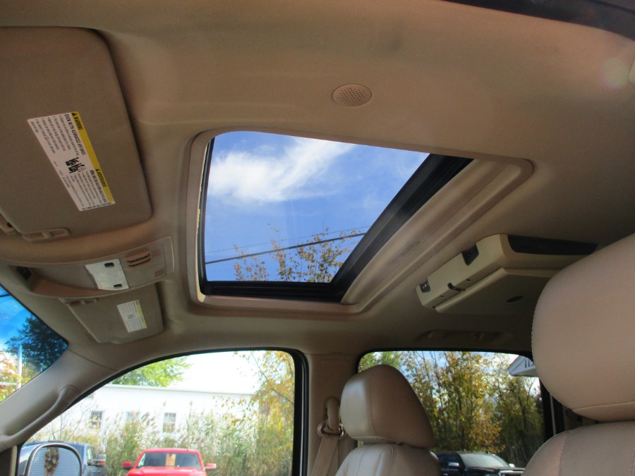 2013 Chevrolet Suburban 4WD 4dr 1500 LT, available for sale in Suffield, Connecticut | Suffield Auto LLC. Suffield, Connecticut 2013 Chevrolet Suburban 4WD 4dr 1500 LT, available for sale in Suffield, Connecticut | Suffield Auto LLC. Suffield, Connecticut