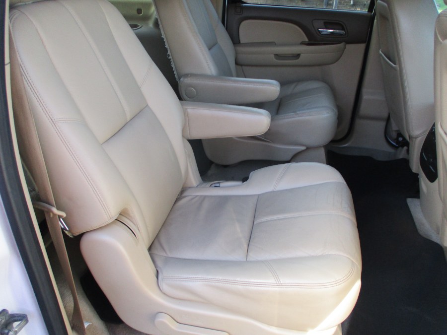 2013 Chevrolet Suburban 4WD 4dr 1500 LT, available for sale in Suffield, Connecticut | Suffield Auto LLC. Suffield, Connecticut 2013 Chevrolet Suburban 4WD 4dr 1500 LT, available for sale in Suffield, Connecticut | Suffield Auto LLC. Suffield, Connecticut