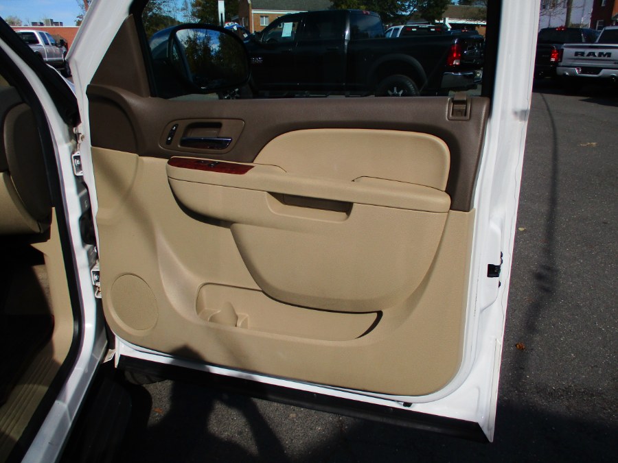 2013 Chevrolet Suburban 4WD 4dr 1500 LT, available for sale in Suffield, Connecticut | Suffield Auto LLC. Suffield, Connecticut 2013 Chevrolet Suburban 4WD 4dr 1500 LT, available for sale in Suffield, Connecticut | Suffield Auto LLC. Suffield, Connecticut