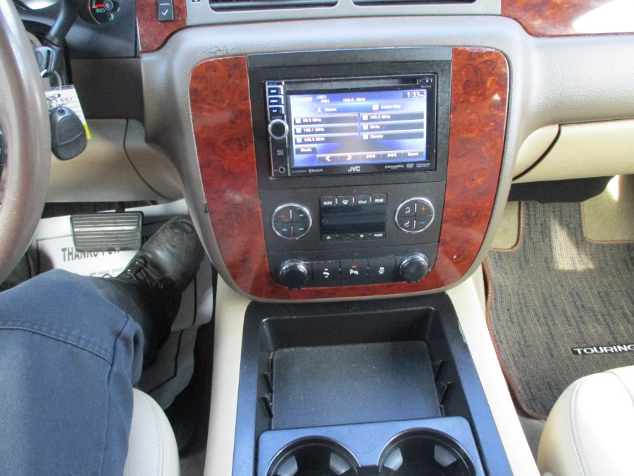 2013 Chevrolet Suburban 4WD 4dr 1500 LT, available for sale in Suffield, Connecticut | Suffield Auto LLC. Suffield, Connecticut 2013 Chevrolet Suburban 4WD 4dr 1500 LT, available for sale in Suffield, Connecticut | Suffield Auto LLC. Suffield, Connecticut