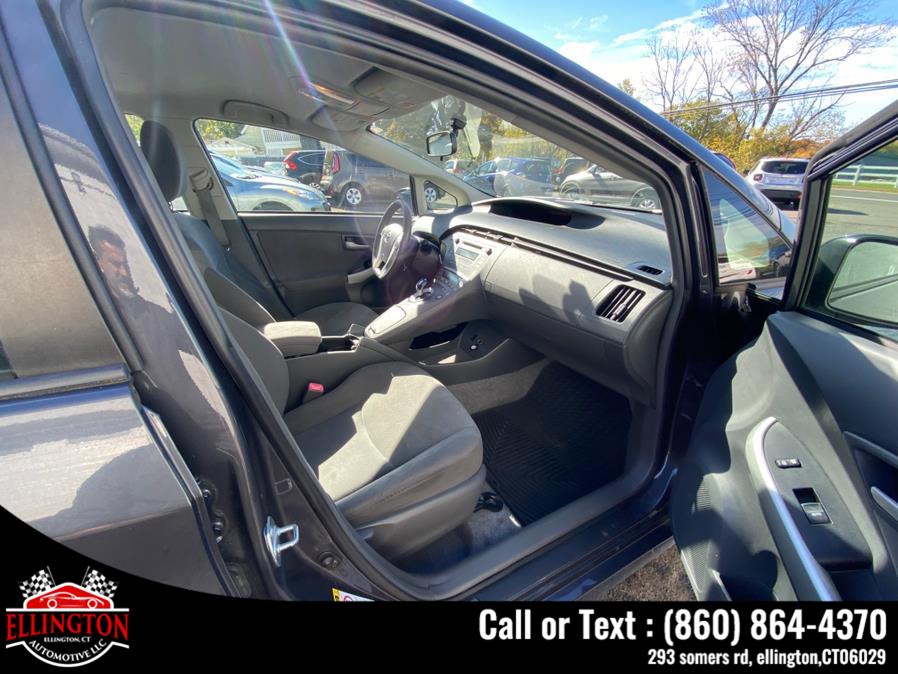 2010 Toyota Prius 5dr HB II, available for sale in Ellington, Connecticut | Ellington Automotive LLC. Ellington, Connecticut 2010 Toyota Prius 5dr HB II, available for sale in Ellington, Connecticut | Ellington Automotive LLC. Ellington, Connecticut
