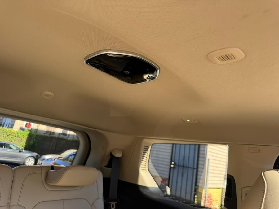 2022 Jeep Grand Cherokee L Limited 4x4, available for sale in Irvington, New Jersey | RT 603 Auto Mall. Irvington, New Jersey 2022 Jeep Grand Cherokee L Limited 4x4, available for sale in Irvington, New Jersey | RT 603 Auto Mall. Irvington, New Jersey