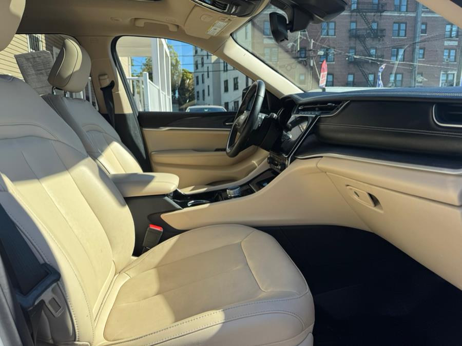 2022 Jeep Grand Cherokee L Limited 4x4, available for sale in Irvington, New Jersey | RT 603 Auto Mall. Irvington, New Jersey 2022 Jeep Grand Cherokee L Limited 4x4, available for sale in Irvington, New Jersey | RT 603 Auto Mall. Irvington, New Jersey