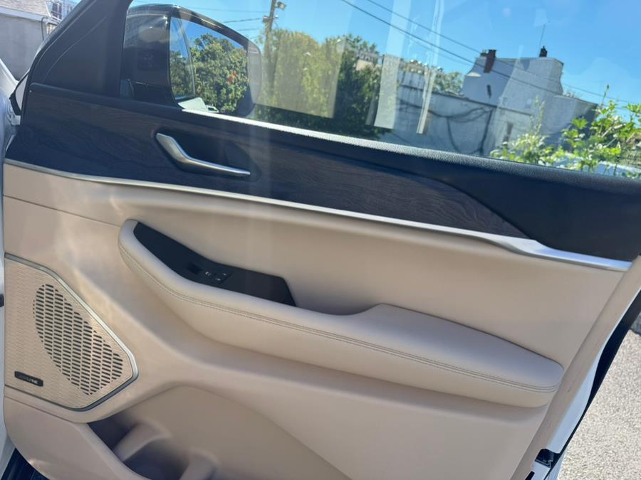 2022 Jeep Grand Cherokee L Limited 4x4, available for sale in Irvington, New Jersey | RT 603 Auto Mall. Irvington, New Jersey 2022 Jeep Grand Cherokee L Limited 4x4, available for sale in Irvington, New Jersey | RT 603 Auto Mall. Irvington, New Jersey