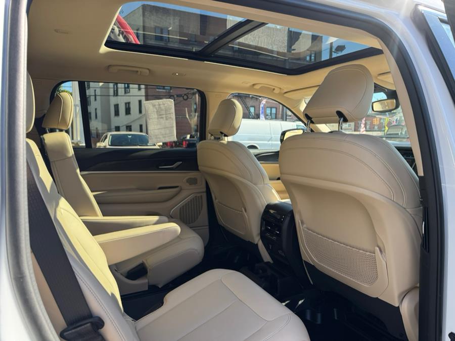 2022 Jeep Grand Cherokee L Limited 4x4, available for sale in Irvington, New Jersey | RT 603 Auto Mall. Irvington, New Jersey 2022 Jeep Grand Cherokee L Limited 4x4, available for sale in Irvington, New Jersey | RT 603 Auto Mall. Irvington, New Jersey