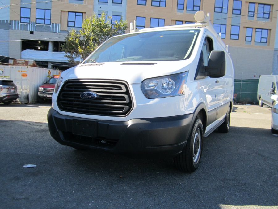 2018 Ford Transit Van Base's photo