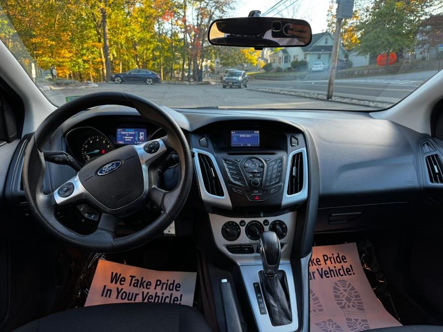 2014 Ford Focus 5dr HB SE, available for sale in Bloomingdale, New Jersey | Bloomingdale Auto Group. Bloomingdale, New Jersey 2014 Ford Focus 5dr HB SE, available for sale in Bloomingdale, New Jersey | Bloomingdale Auto Group. Bloomingdale, New Jersey
