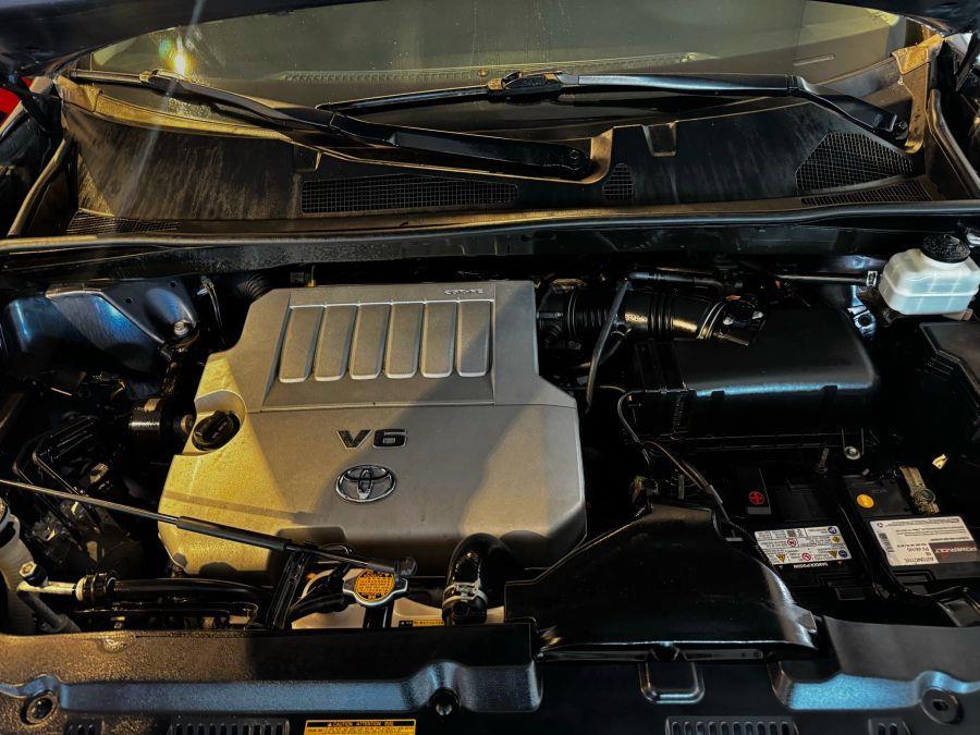 2013 Toyota Highlander SE Sport Utility 4D, available for sale in Santa Ana, California | K&T Motor LLC. Santa Ana, California 2013 Toyota Highlander SE Sport Utility 4D, available for sale in Santa Ana, California | K&T Motor LLC. Santa Ana, California
