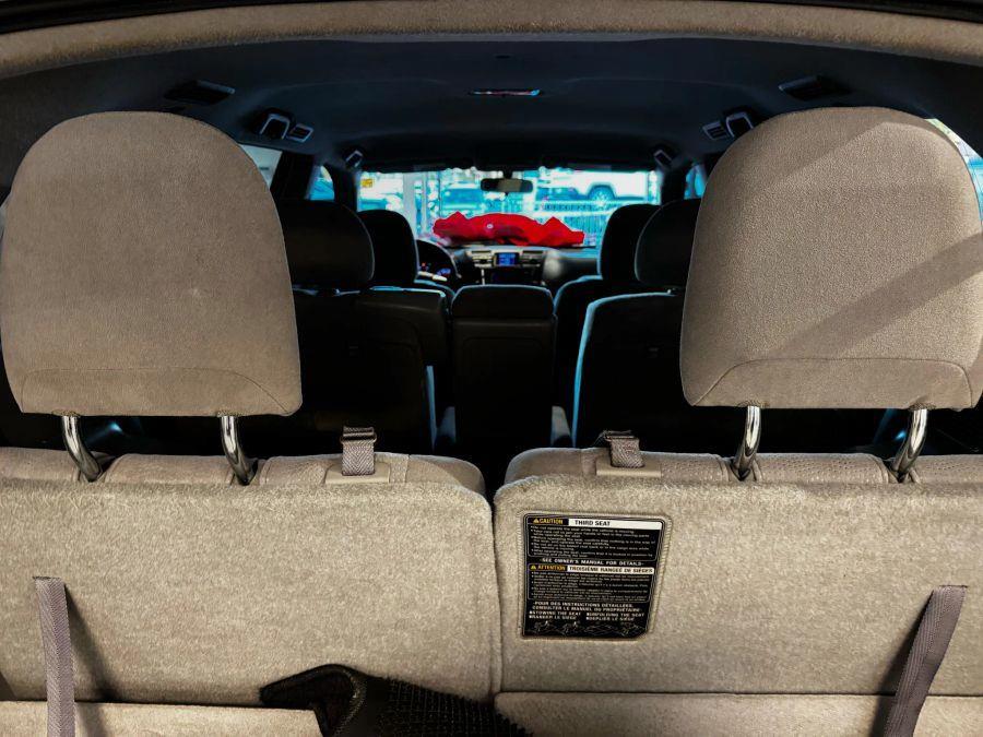 2013 Toyota Highlander SE Sport Utility 4D, available for sale in Santa Ana, California | K&T Motor LLC. Santa Ana, California 2013 Toyota Highlander SE Sport Utility 4D, available for sale in Santa Ana, California | K&T Motor LLC. Santa Ana, California