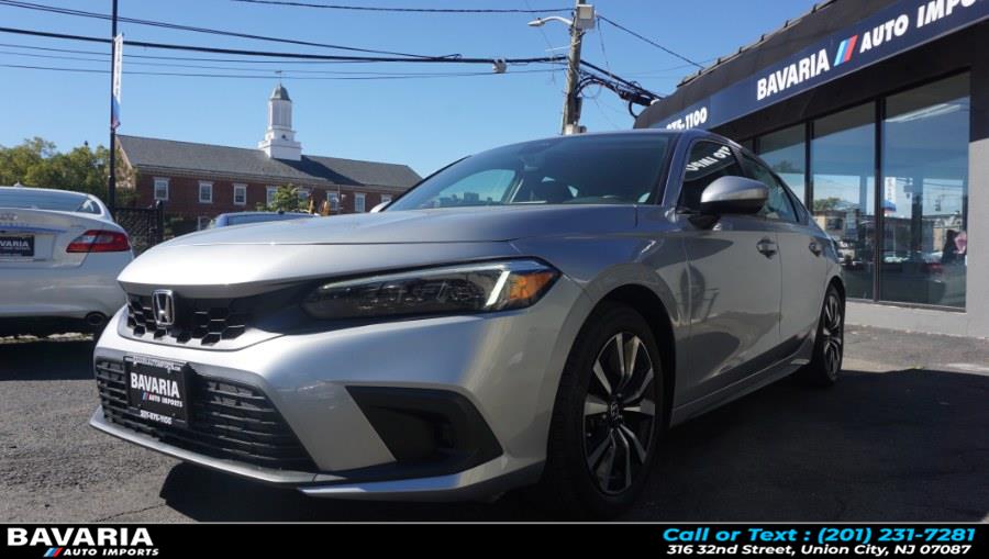 2024 Honda Civic Hatchback EX-L photo 2