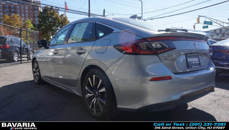 2024 Honda Civic Hatchback EX-L photo 4