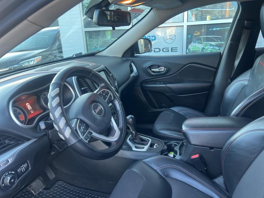 2015 Jeep Cherokee 4WD 4dr Trailhawk, available for sale in Milford, Connecticut | Korhan LLC DBA Superior Motors. Milford, Connecticut 2015 Jeep Cherokee 4WD 4dr Trailhawk, available for sale in Milford, Connecticut | Korhan LLC DBA Superior Motors. Milford, Connecticut