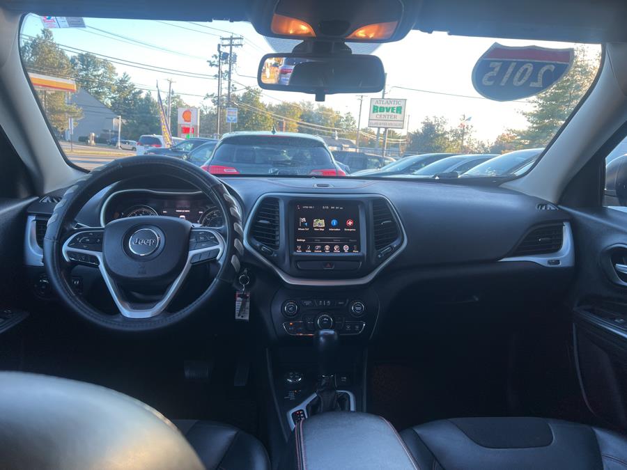 2015 Jeep Cherokee 4WD 4dr Trailhawk, available for sale in Milford, Connecticut | Korhan LLC DBA Superior Motors. Milford, Connecticut 2015 Jeep Cherokee 4WD 4dr Trailhawk, available for sale in Milford, Connecticut | Korhan LLC DBA Superior Motors. Milford, Connecticut