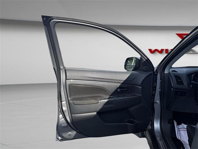 2023 Mitsubishi Outlander Sport 2.0 ES, available for sale in Stratford, Connecticut | Wiz Leasing Inc. Stratford, Connecticut 2023 Mitsubishi Outlander Sport 2.0 ES, available for sale in Stratford, Connecticut | Wiz Leasing Inc. Stratford, Connecticut