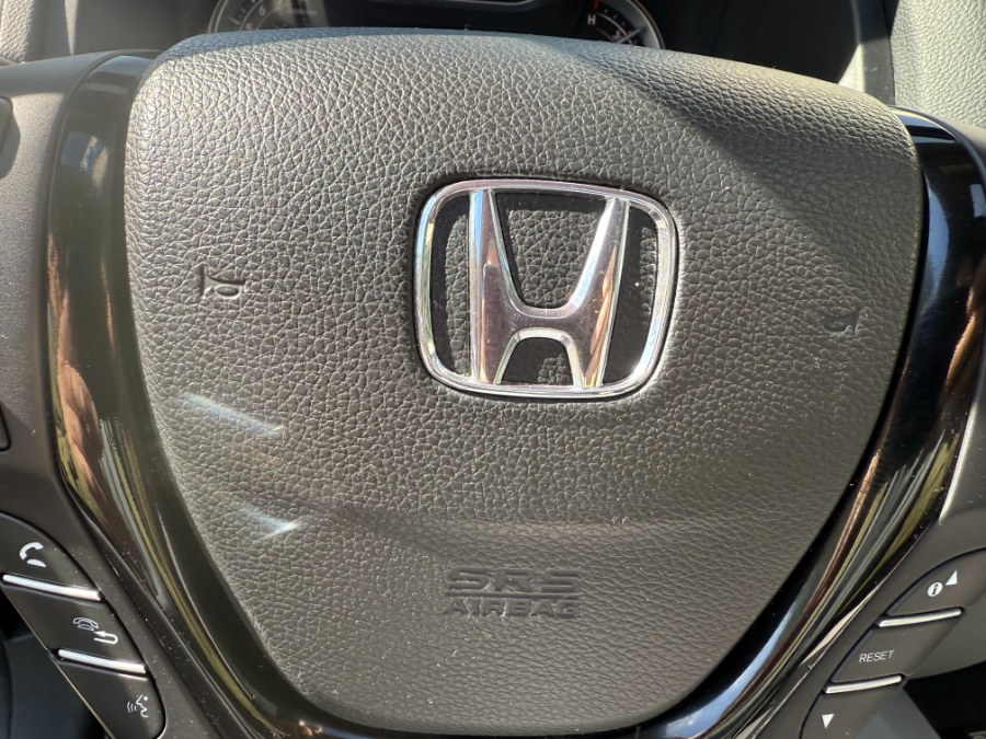 2017 Honda Pilot Touring AWD, available for sale in Bristol, Connecticut | Bristol Auto Center LLC. Bristol, Connecticut 2017 Honda Pilot Touring AWD, available for sale in Bristol, Connecticut | Bristol Auto Center LLC. Bristol, Connecticut
