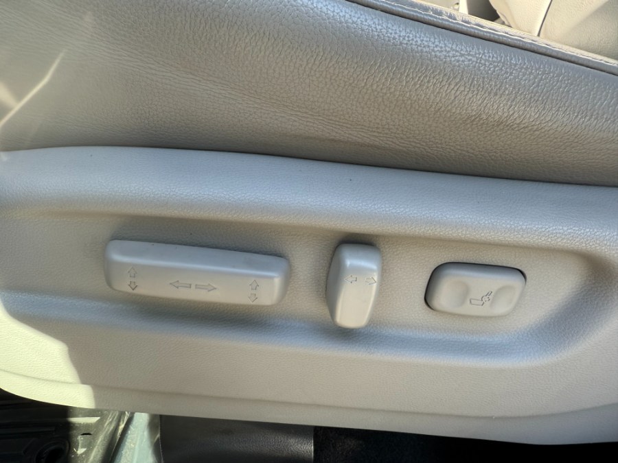 2017 Honda Pilot Touring AWD, available for sale in Bristol, Connecticut | Bristol Auto Center LLC. Bristol, Connecticut 2017 Honda Pilot Touring AWD, available for sale in Bristol, Connecticut | Bristol Auto Center LLC. Bristol, Connecticut