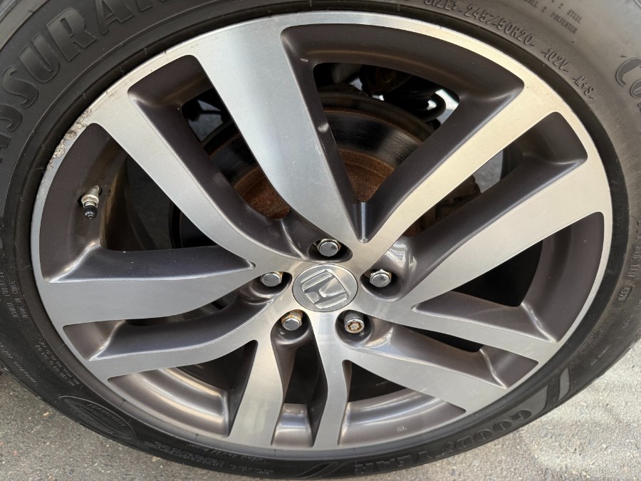 2017 Honda Pilot Touring AWD, available for sale in Bristol, Connecticut | Bristol Auto Center LLC. Bristol, Connecticut 2017 Honda Pilot Touring AWD, available for sale in Bristol, Connecticut | Bristol Auto Center LLC. Bristol, Connecticut