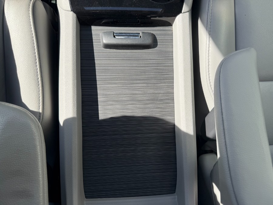 2017 Honda Pilot Touring AWD, available for sale in Bristol, Connecticut | Bristol Auto Center LLC. Bristol, Connecticut 2017 Honda Pilot Touring AWD, available for sale in Bristol, Connecticut | Bristol Auto Center LLC. Bristol, Connecticut