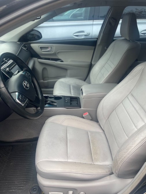 2016 Toyota Camry 4dr Sdn V6 Auto XLE (Natl), available for sale in BROOKLYN, New York | Deals on Wheels International Auto. BROOKLYN, New York 2016 Toyota Camry 4dr Sdn V6 Auto XLE (Natl), available for sale in BROOKLYN, New York | Deals on Wheels International Auto. BROOKLYN, New York