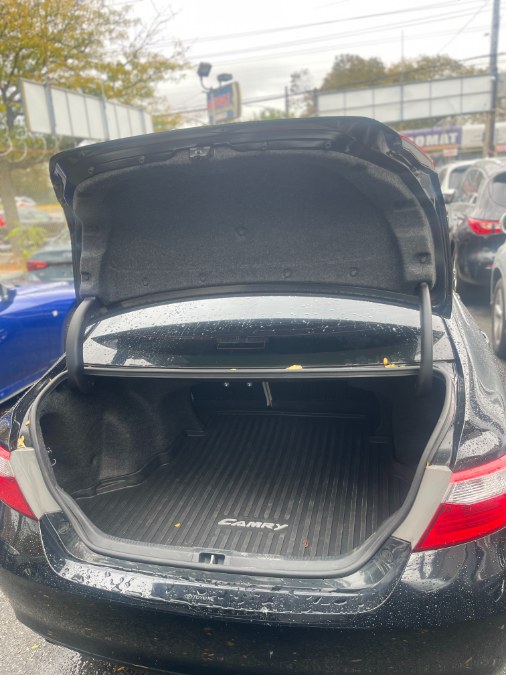 2016 Toyota Camry 4dr Sdn V6 Auto XLE (Natl), available for sale in BROOKLYN, New York | Deals on Wheels International Auto. BROOKLYN, New York 2016 Toyota Camry 4dr Sdn V6 Auto XLE (Natl), available for sale in BROOKLYN, New York | Deals on Wheels International Auto. BROOKLYN, New York