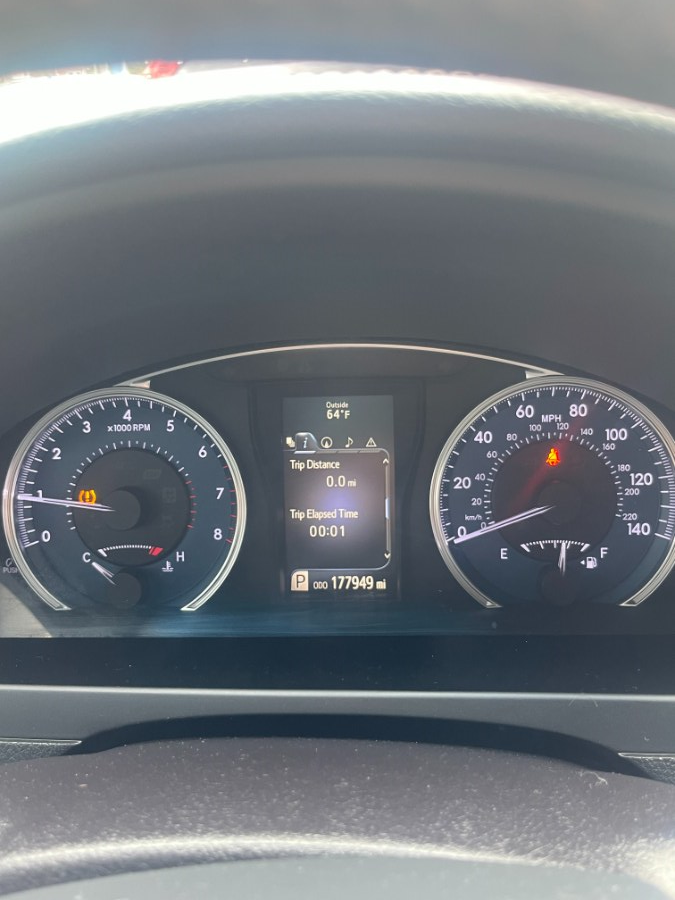 2016 Toyota Camry 4dr Sdn V6 Auto XLE (Natl), available for sale in BROOKLYN, New York | Deals on Wheels International Auto. BROOKLYN, New York 2016 Toyota Camry 4dr Sdn V6 Auto XLE (Natl), available for sale in BROOKLYN, New York | Deals on Wheels International Auto. BROOKLYN, New York