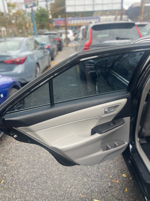 2016 Toyota Camry 4dr Sdn V6 Auto XLE (Natl), available for sale in BROOKLYN, New York | Deals on Wheels International Auto. BROOKLYN, New York 2016 Toyota Camry 4dr Sdn V6 Auto XLE (Natl), available for sale in BROOKLYN, New York | Deals on Wheels International Auto. BROOKLYN, New York