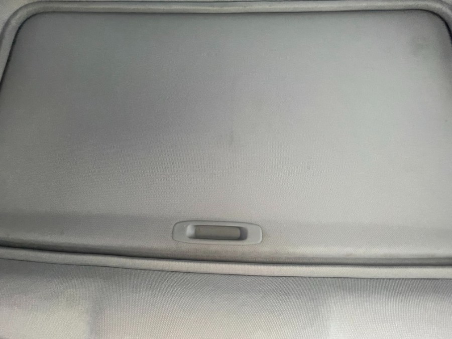 2016 Toyota Camry 4dr Sdn V6 Auto XLE (Natl), available for sale in BROOKLYN, New York | Deals on Wheels International Auto. BROOKLYN, New York 2016 Toyota Camry 4dr Sdn V6 Auto XLE (Natl), available for sale in BROOKLYN, New York | Deals on Wheels International Auto. BROOKLYN, New York